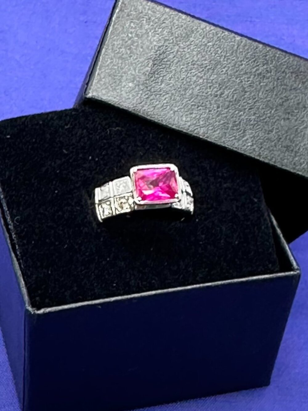 Lab Created Pink Sapphire Ring Size 6.5 - Picture 5 of 14